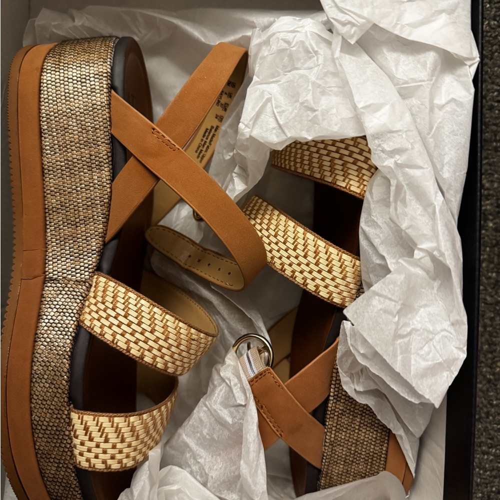 New Naturalizer Tan Brown Sandals with Woven Straps never worn - Picture 6 of 7